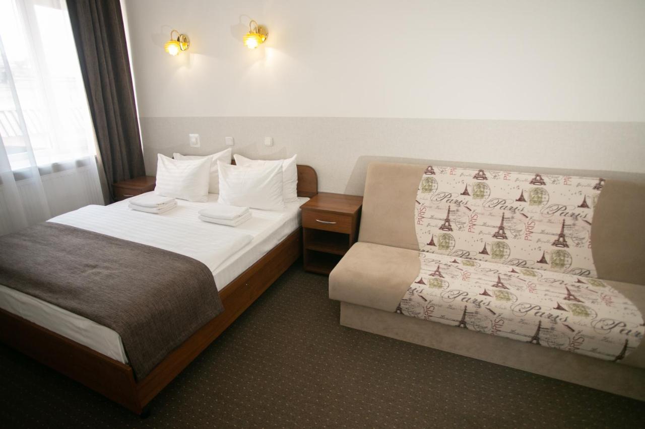 Molodezhnaya Hotel Брест Екстер'єр фото