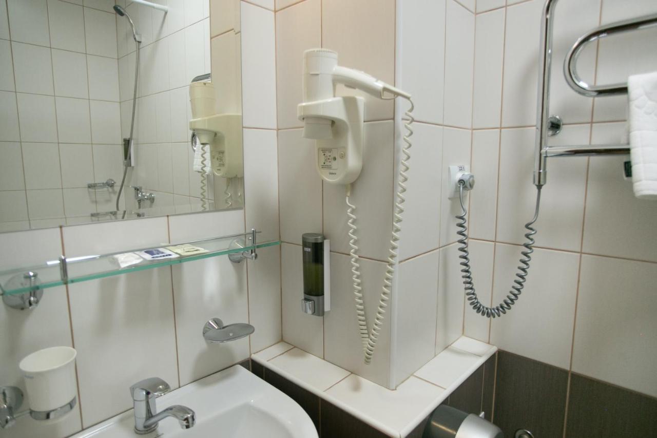 Molodezhnaya Hotel Брест Екстер'єр фото