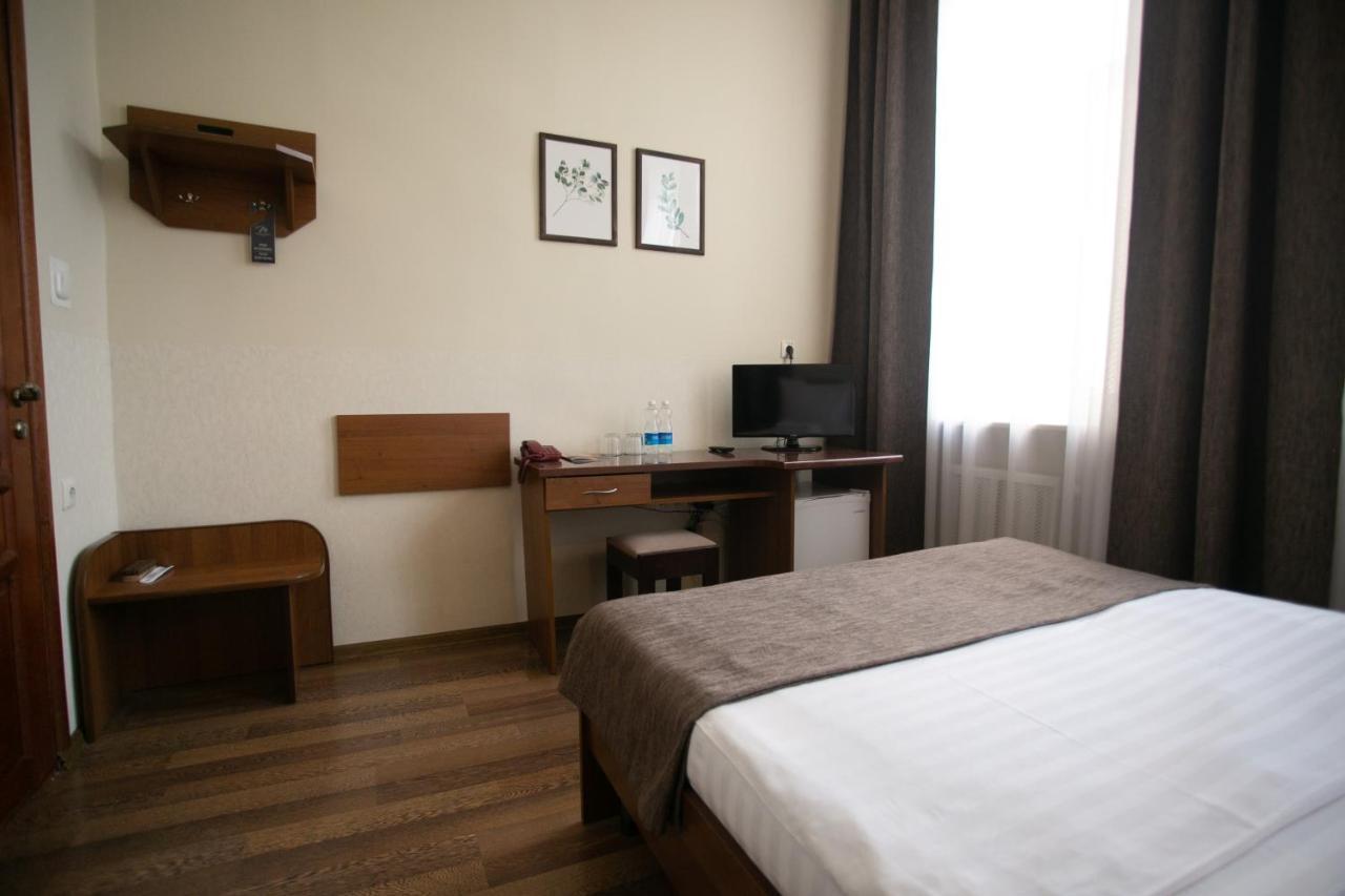 Molodezhnaya Hotel Брест Екстер'єр фото