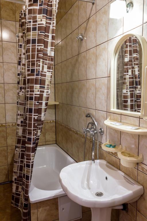 Molodezhnaya Hotel Брест Екстер'єр фото