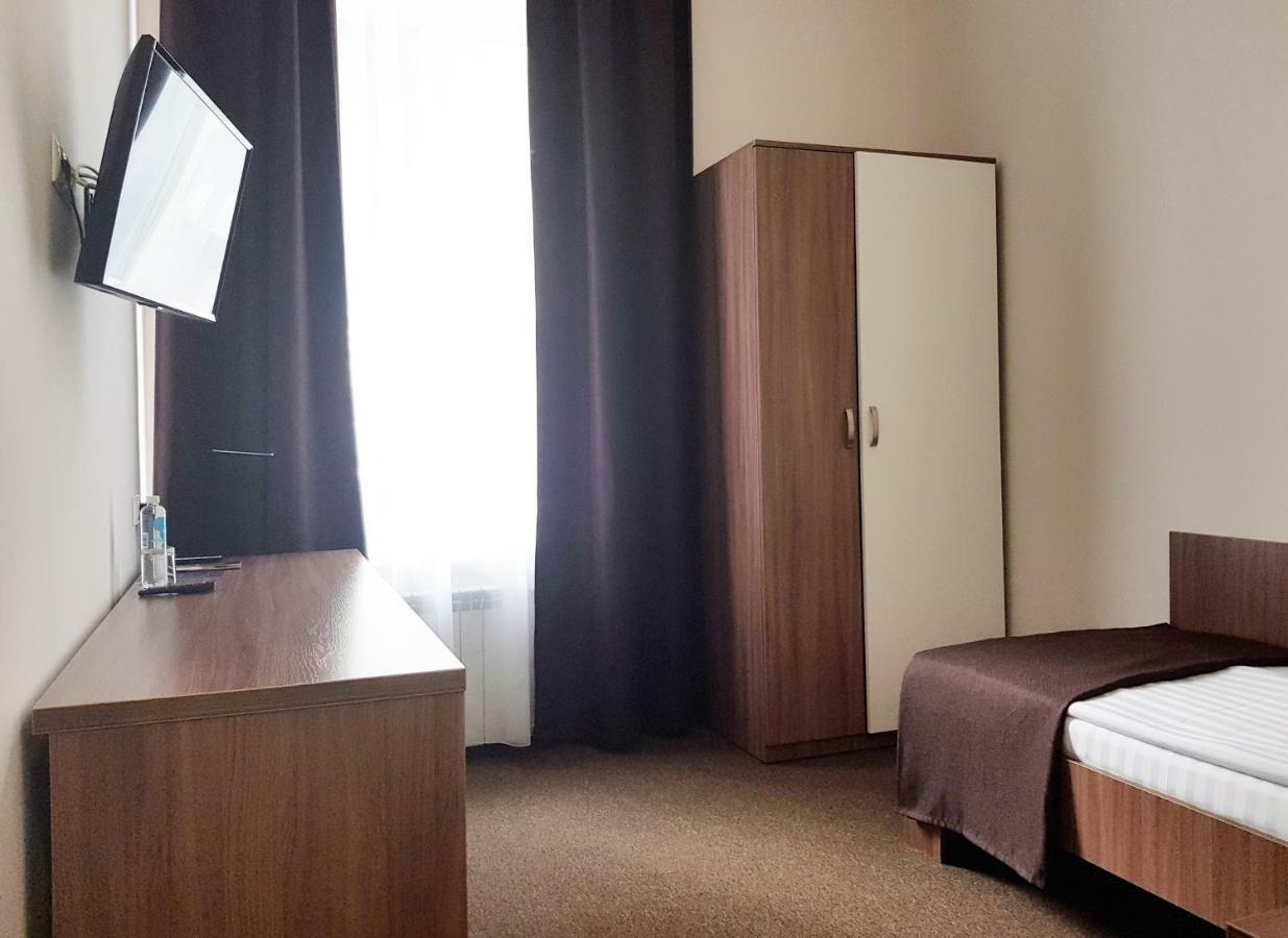 Molodezhnaya Hotel Брест Екстер'єр фото